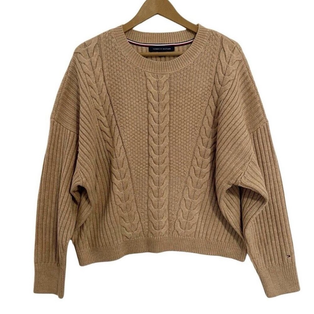 Tommy Hilfiger Women's Beige Cable Knit Sweater
